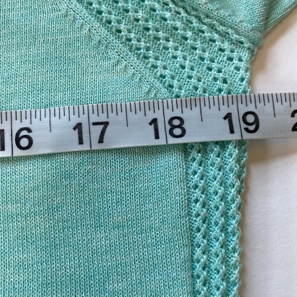 Athleta Women's XS Evergreen Hoodie Sweater - Picture 11 of 14